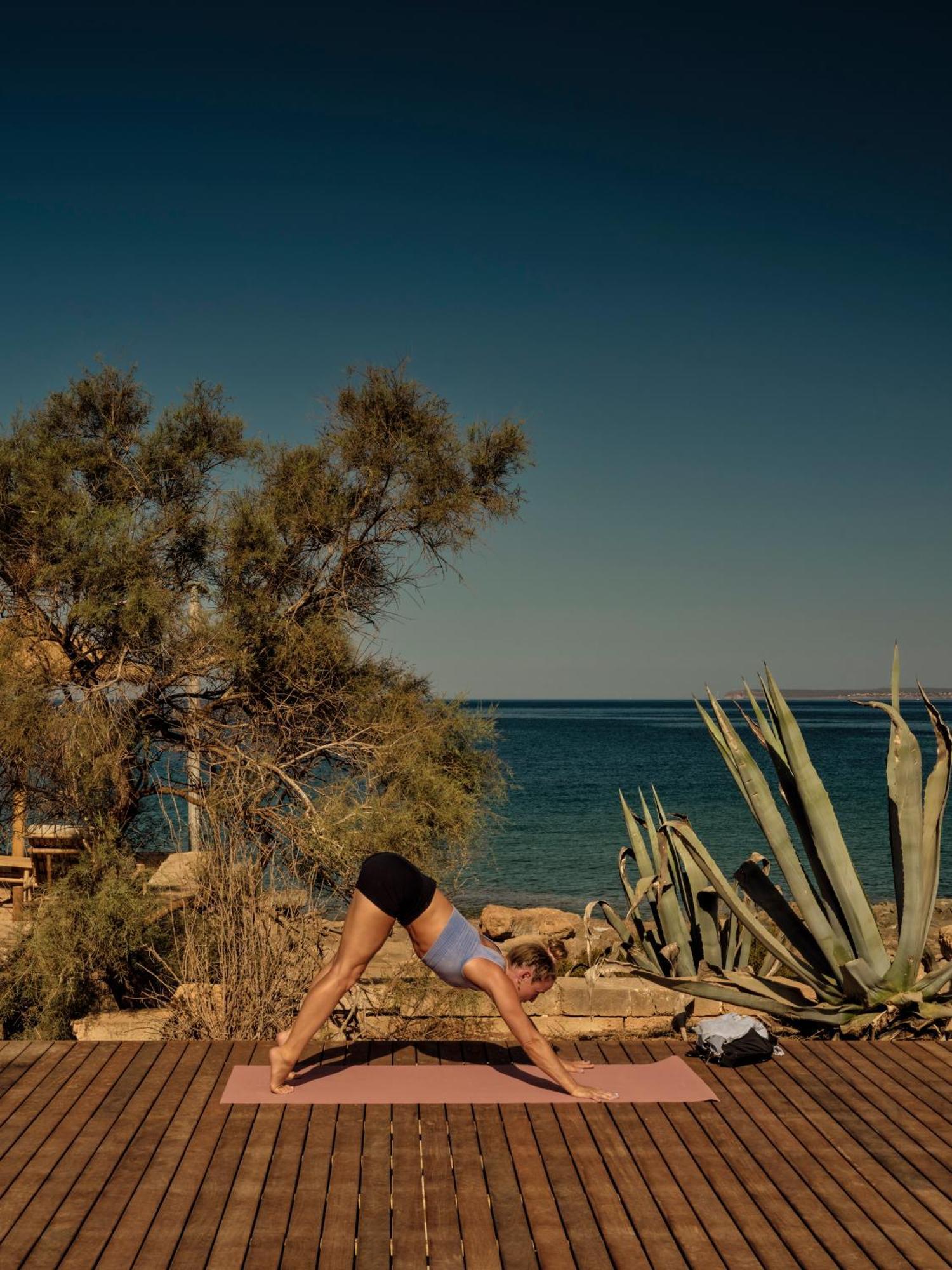 Bikini Island & Mountain Hotel Es Trenc -Adults Only- Colonia de Sant Jordi Exterior photo