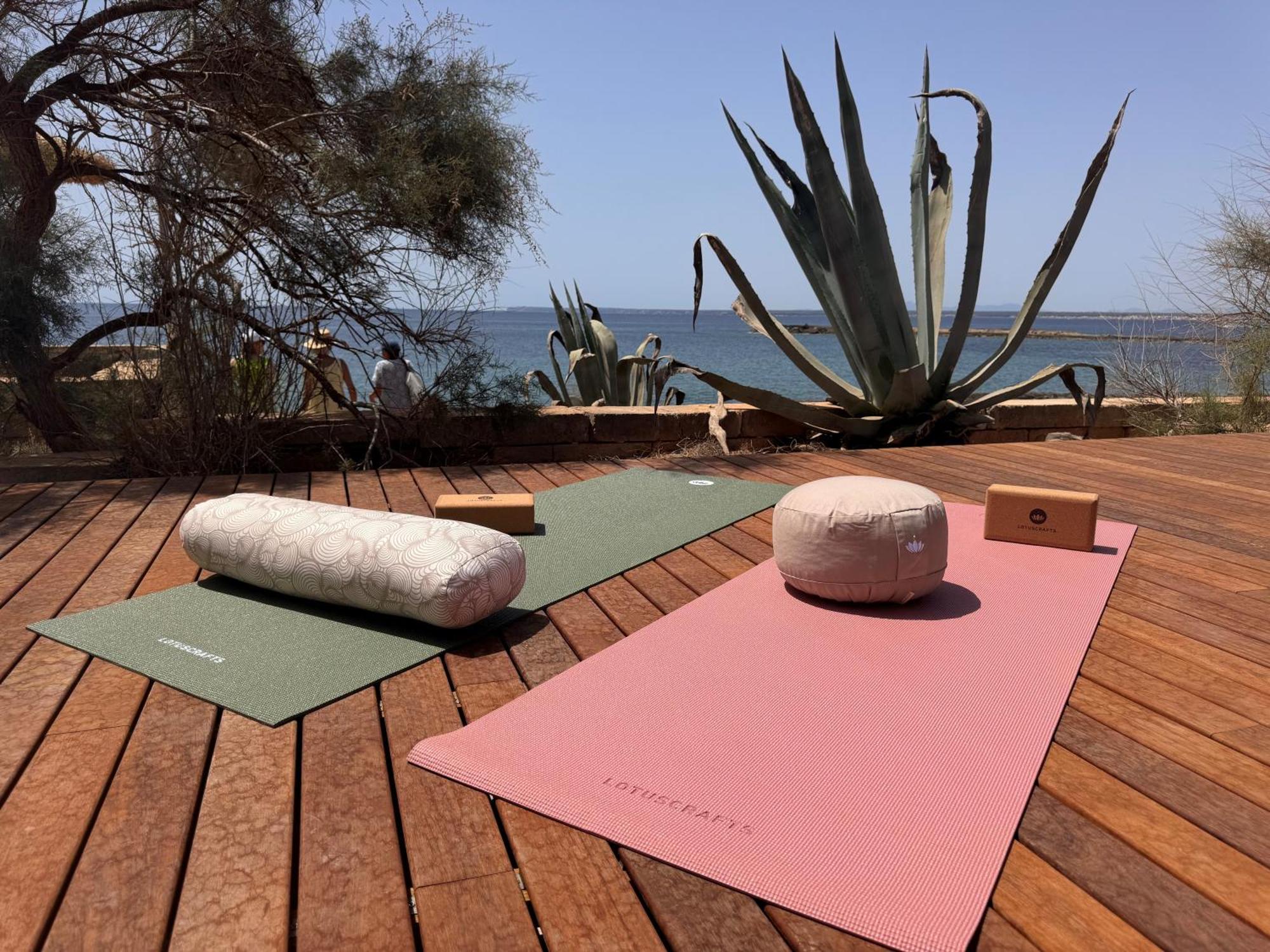 Bikini Island & Mountain Hotel Es Trenc -Adults Only- Colonia de Sant Jordi Exterior photo
